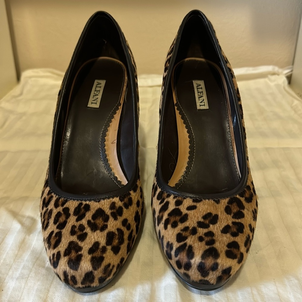 Alfani Jaguar Pump